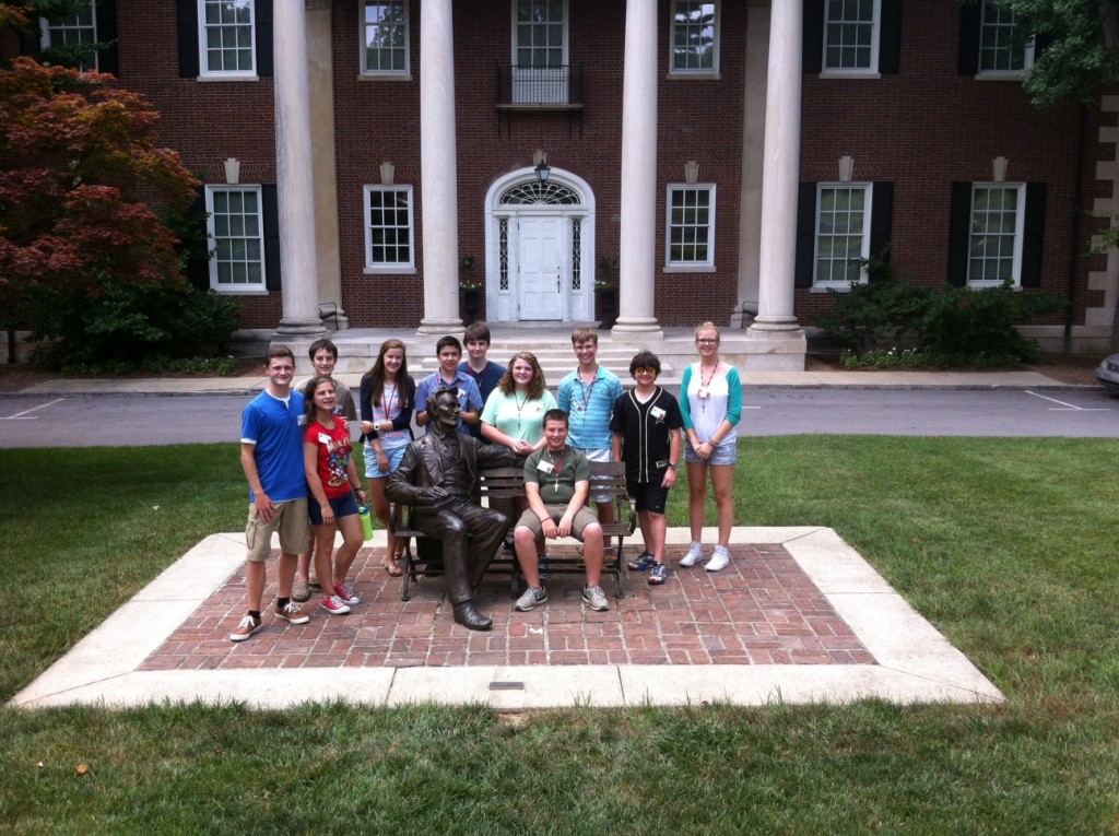 The Presidential Politics class in front of the Kentucky Museum during the field trip on Friday.
