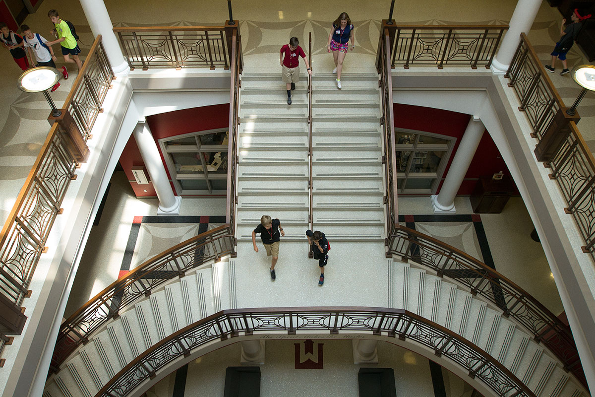 Students move between their third and fourth period classes in Gary Ransdell Hall Monday, June 20.  (Photo by Sam Oldenburg)